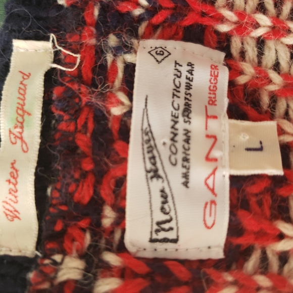 Winter Jaquard Red Blue and Cream Sweater - Picture 10 of 12